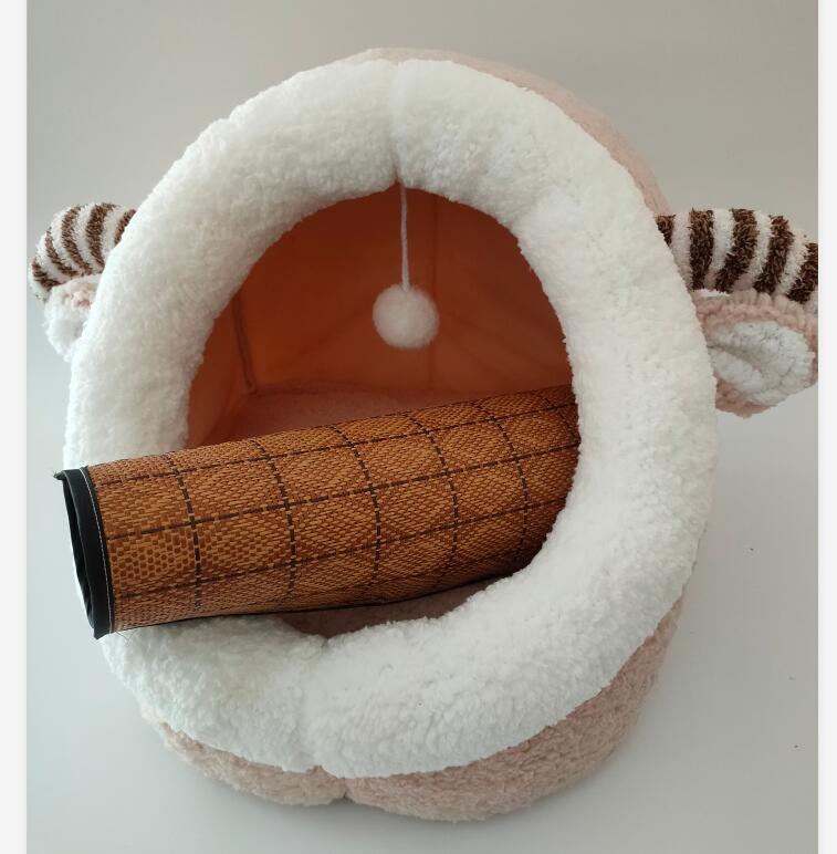Warm Enclosed Cat Cave Bed – Plush Winter Cat House with Cushion